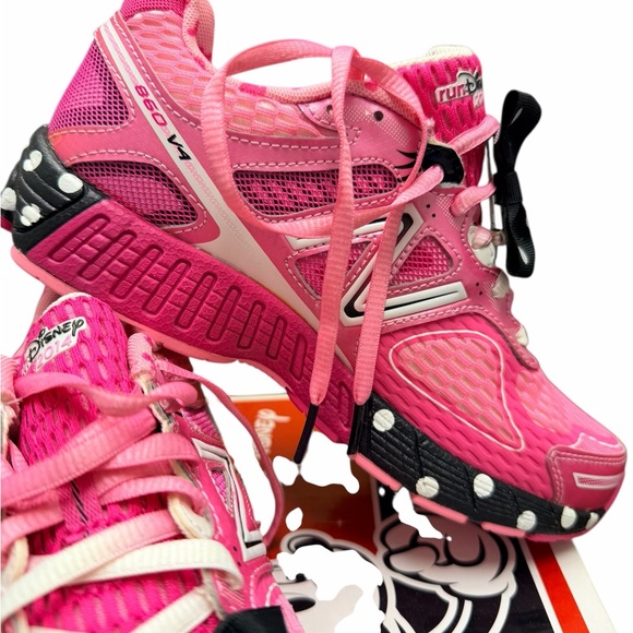 New Balance RunDisney Minnie Mouse Kids Shoes Size 3.5 NIB Rare 2014 - Picture 7 of 9